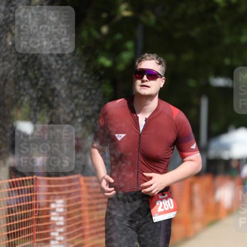 07.09.2025 - 19. Norderstedt Triathlon Michael Strokosch http://msf.ph/oto/8735516 07.09.2025 12:21:01 Laufen 280, 1258, 1368 meine-sportfotos.de