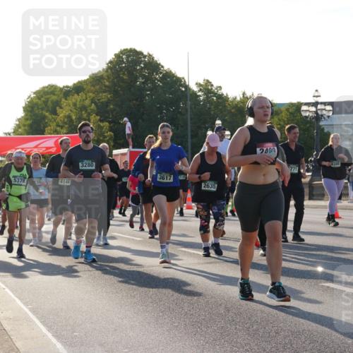07.09.2025 - BARMER Alsterlauf Yannick Fuchs http://msf.ph/oto/8735523 07.09.2025 09:08:42 Laufen 5305, 5378, 3280, 3617, 159, 4144, 2635, 2489, 771 meine-sportfotos.de