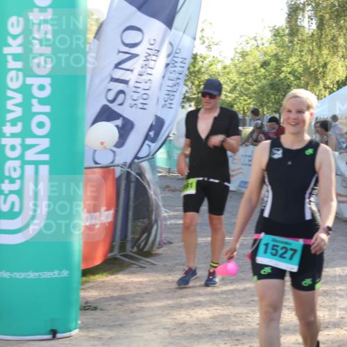 07.09.2025 - 19. Norderstedt Triathlon Luisa Fischer http://msf.ph/oto/8735524 07.09.2025 16:37:26 Ziel 1527, 1533, 1591, 1624 meine-sportfotos.de