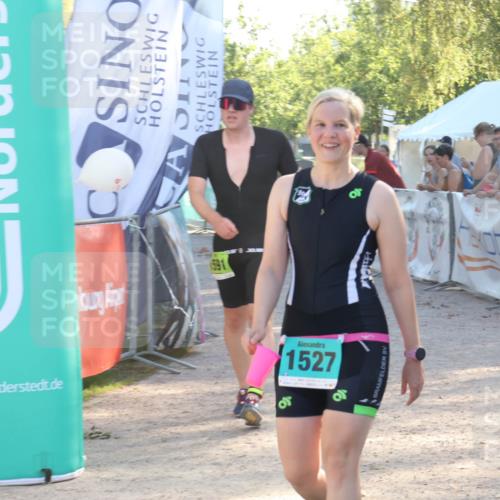 07.09.2025 - 19. Norderstedt Triathlon Luisa Fischer http://msf.ph/oto/8735532 07.09.2025 16:37:26 Ziel 1527, 1533, 1591, 1624 meine-sportfotos.de