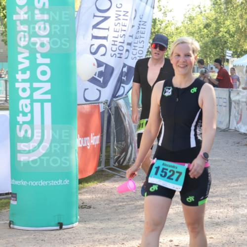 07.09.2025 - 19. Norderstedt Triathlon Luisa Fischer http://msf.ph/oto/8735535 07.09.2025 16:37:26 Ziel 1527, 1533, 1591, 1624 meine-sportfotos.de