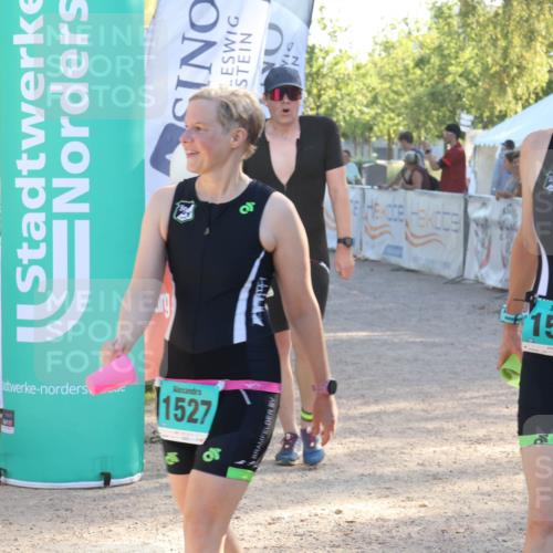 07.09.2025 - 19. Norderstedt Triathlon Luisa Fischer http://msf.ph/oto/8735544 07.09.2025 16:37:27 Ziel 1527, 1533, 1591, 1624 meine-sportfotos.de