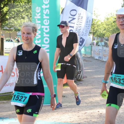 07.09.2025 - 19. Norderstedt Triathlon Luisa Fischer http://msf.ph/oto/8735558 07.09.2025 16:37:28 Ziel 1527, 1533, 1591, 1624 meine-sportfotos.de