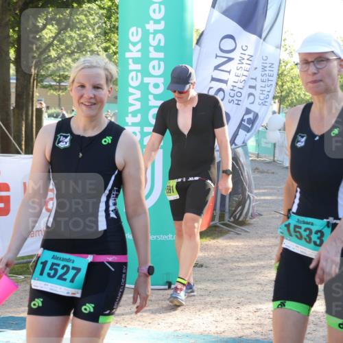07.09.2025 - 19. Norderstedt Triathlon Luisa Fischer http://msf.ph/oto/8735560 07.09.2025 16:37:28 Ziel 1527, 1533, 1591, 1624 meine-sportfotos.de