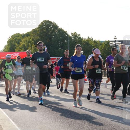 07.09.2025 - BARMER Alsterlauf Yannick Fuchs http://msf.ph/oto/8735562 07.09.2025 09:08:43 Laufen 5305, 5378, 3159, 4144, 59, 3280, 3, 3617, 2635, 40, 2642, 2499 meine-sportfotos.de
