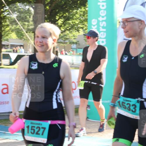 07.09.2025 - 19. Norderstedt Triathlon Luisa Fischer http://msf.ph/oto/8735573 07.09.2025 16:37:29 Ziel 1527, 1533, 1591, 1624 meine-sportfotos.de