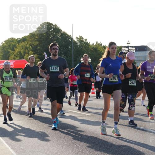 07.09.2025 - BARMER Alsterlauf Yannick Fuchs http://msf.ph/oto/8735585 07.09.2025 09:08:44 Laufen 5305, 5378, 4144, 5916, 3280, 4008, 3495, 3617, 2635, 2642 meine-sportfotos.de