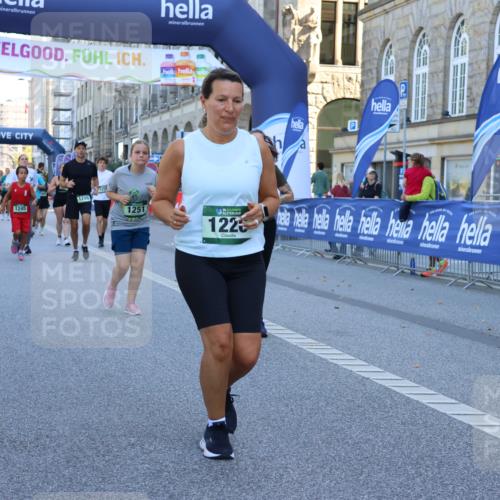 07.09.2025 - BARMER Alsterlauf Strokosch-Dieckow http://msf.ph/oto/8735598 07.09.2025 11:45:11 Ziel 1018, 1058, 1094 meine-sportfotos.de