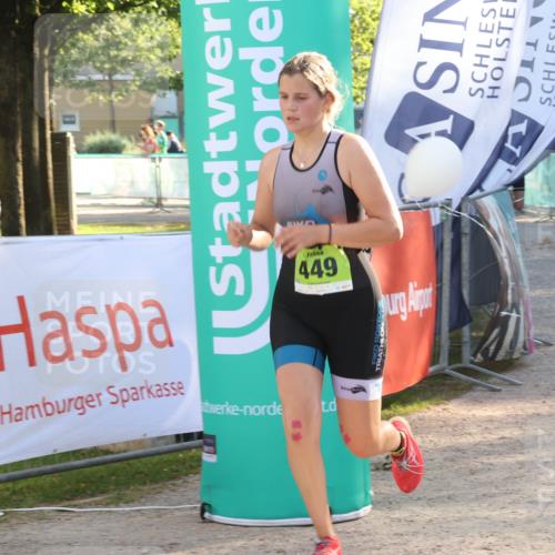 07.09.2025 - 19. Norderstedt Triathlon Luisa Fischer http://msf.ph/oto/8735614 07.09.2025 16:37:47 Ziel 449 meine-sportfotos.de