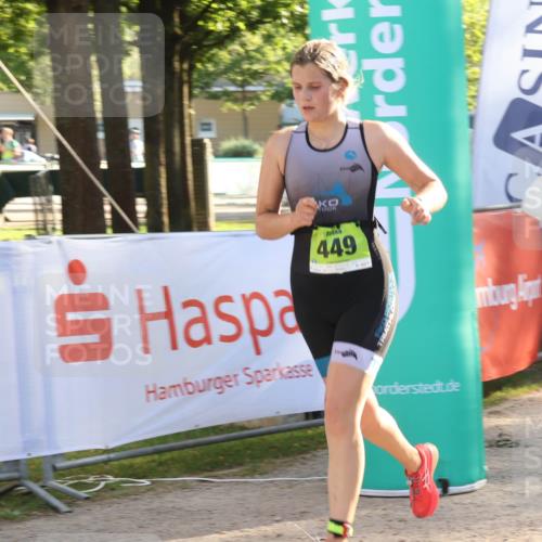 07.09.2025 - 19. Norderstedt Triathlon Luisa Fischer http://msf.ph/oto/8735618 07.09.2025 16:37:47 Ziel 449 meine-sportfotos.de
