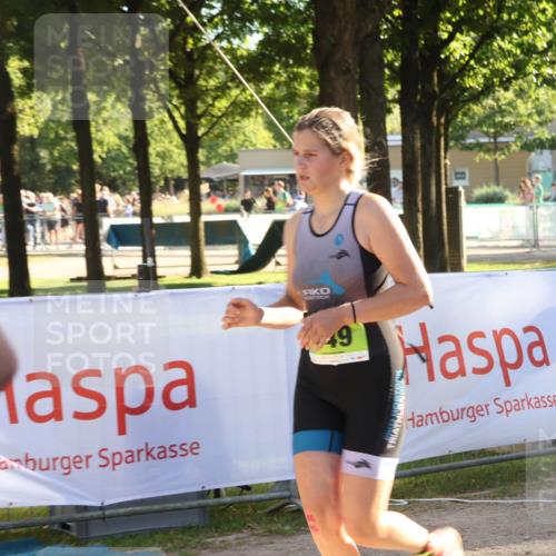 07.09.2025 - 19. Norderstedt Triathlon Luisa Fischer http://msf.ph/oto/8735623 07.09.2025 16:37:48 Ziel 449 meine-sportfotos.de