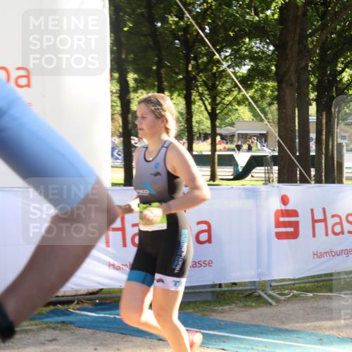 07.09.2025 - 19. Norderstedt Triathlon Luisa Fischer http://msf.ph/oto/8735626 07.09.2025 16:37:48 Ziel 449 meine-sportfotos.de
