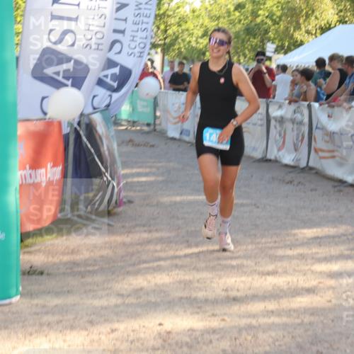 07.09.2025 - 19. Norderstedt Triathlon Luisa Fischer http://msf.ph/oto/8735654 07.09.2025 16:37:52 Ziel 449, 1453 meine-sportfotos.de