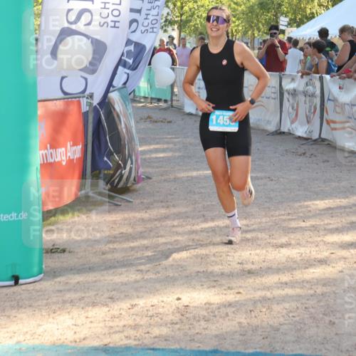 07.09.2025 - 19. Norderstedt Triathlon Luisa Fischer http://msf.ph/oto/8735657 07.09.2025 16:37:53 Ziel 449, 1453 meine-sportfotos.de