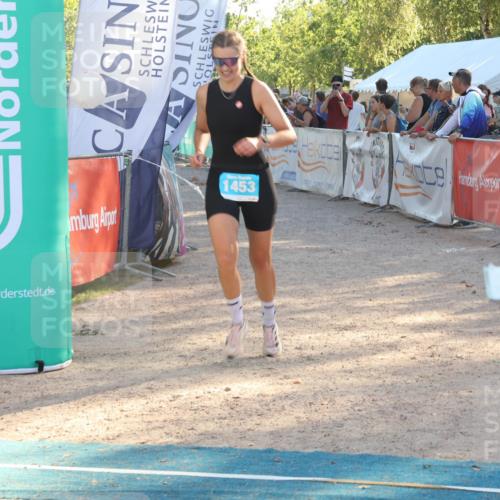 07.09.2025 - 19. Norderstedt Triathlon Luisa Fischer http://msf.ph/oto/8735660 07.09.2025 16:37:53 Ziel 449, 1453 meine-sportfotos.de