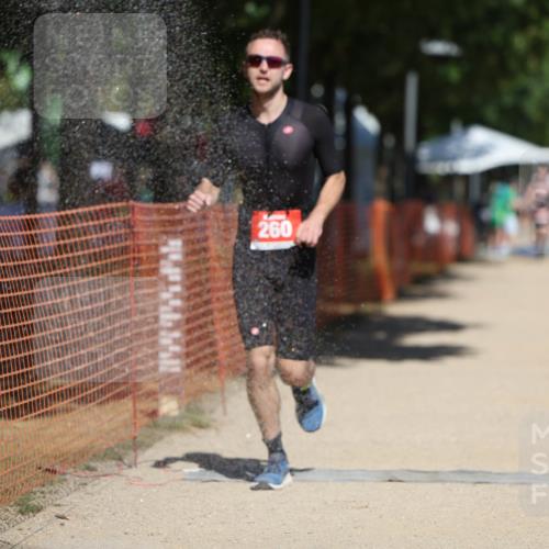 07.09.2025 - 19. Norderstedt Triathlon Michael Strokosch http://msf.ph/oto/8735667 07.09.2025 13:02:30 Laufen 260 meine-sportfotos.de