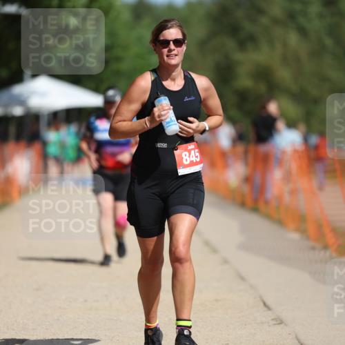 07.09.2025 - 19. Norderstedt Triathlon Michael Strokosch http://msf.ph/oto/8735680 07.09.2025 12:21:19 Laufen 233, 845, 1220 meine-sportfotos.de