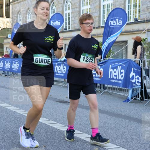 07.09.2025 - BARMER Alsterlauf Strokosch-Dieckow http://msf.ph/oto/8735691 07.09.2025 11:45:02 Ziel 1058, 1094 meine-sportfotos.de