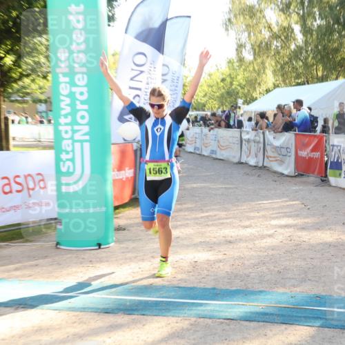07.09.2025 - 19. Norderstedt Triathlon Luisa Fischer http://msf.ph/oto/8735705 07.09.2025 16:38:10 Ziel 1068, 1563 meine-sportfotos.de