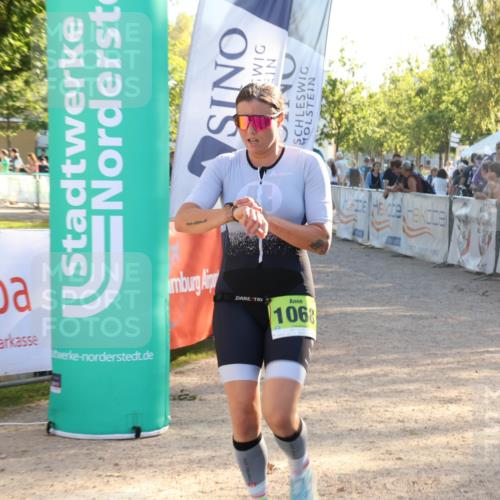 07.09.2025 - 19. Norderstedt Triathlon Luisa Fischer http://msf.ph/oto/8735728 07.09.2025 16:38:14 Ziel 529, 1068, 1563 meine-sportfotos.de