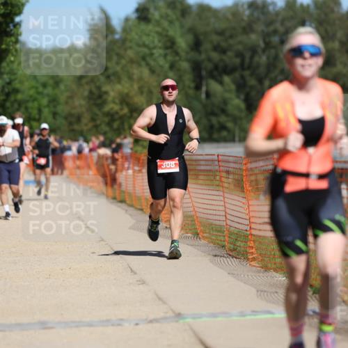 07.09.2025 - 19. Norderstedt Triathlon Michael Strokosch http://msf.ph/oto/8735733 07.09.2025 13:02:43 Laufen 308, 1337 meine-sportfotos.de