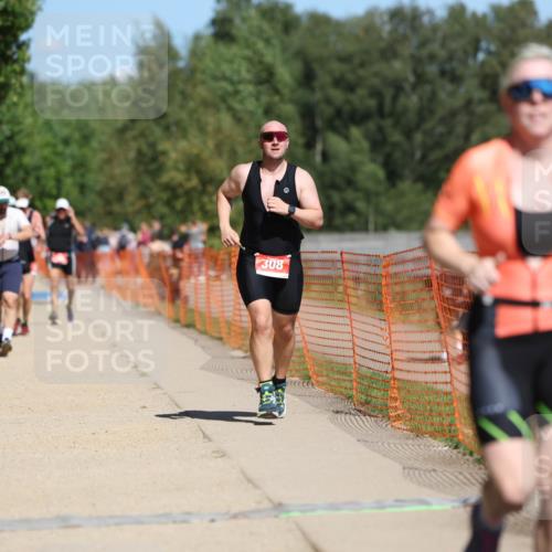 07.09.2025 - 19. Norderstedt Triathlon Michael Strokosch http://msf.ph/oto/8735736 07.09.2025 13:02:44 Laufen 145, 308, 1337 meine-sportfotos.de