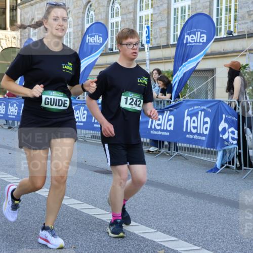 07.09.2025 - BARMER Alsterlauf Strokosch-Dieckow http://msf.ph/oto/8735754 07.09.2025 11:45:02 Ziel 1058, 1094 meine-sportfotos.de