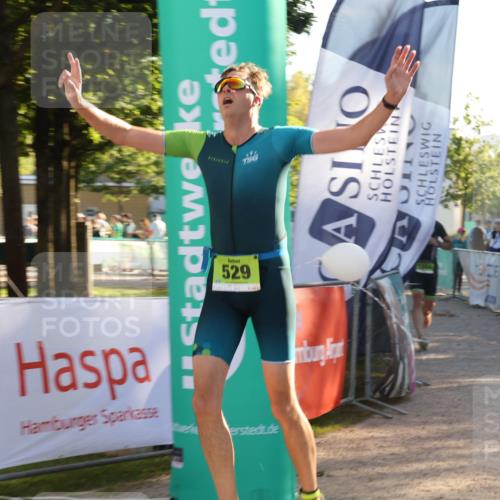 07.09.2025 - 19. Norderstedt Triathlon Luisa Fischer http://msf.ph/oto/8735756 07.09.2025 16:38:18 Ziel 529, 1068, 1554 meine-sportfotos.de