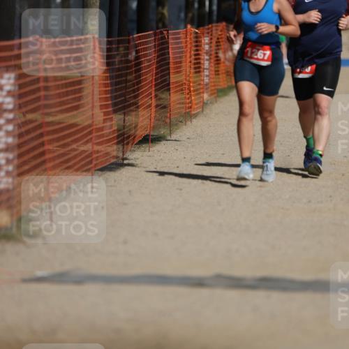 07.09.2025 - 19. Norderstedt Triathlon Michael Strokosch http://msf.ph/oto/8735765 07.09.2025 12:21:45 Laufen 190, 1267 meine-sportfotos.de