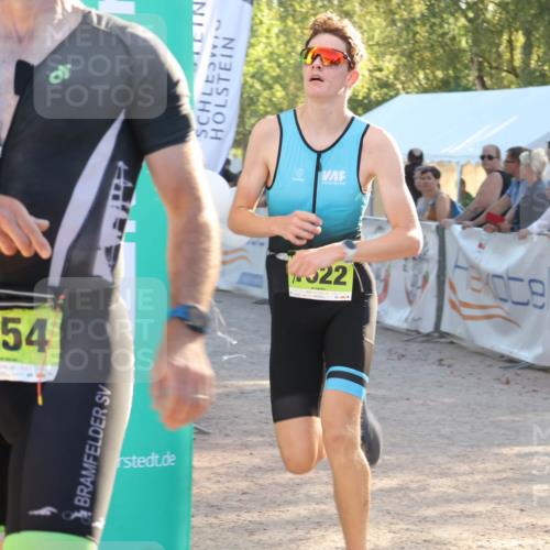 07.09.2025 - 19. Norderstedt Triathlon Luisa Fischer http://msf.ph/oto/8735778 07.09.2025 16:38:23 Ziel 529, 1554 meine-sportfotos.de