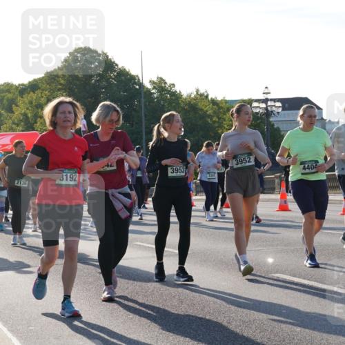 07.09.2025 - BARMER Alsterlauf Yannick Fuchs http://msf.ph/oto/8735809 07.09.2025 09:08:52 Laufen 402, 3295, 2135, 4011, 2136, 3192, 3953, 3307, 3952, 4759, 4404 meine-sportfotos.de