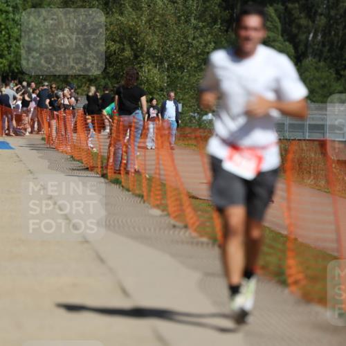 07.09.2025 - 19. Norderstedt Triathlon Michael Strokosch http://msf.ph/oto/8735821 07.09.2025 12:21:53 Laufen 190, 782, 1228, 1267 meine-sportfotos.de