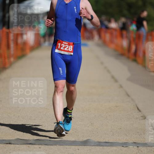 07.09.2025 - 19. Norderstedt Triathlon Michael Strokosch http://msf.ph/oto/8735831 07.09.2025 12:21:55 Laufen 782, 1228 meine-sportfotos.de