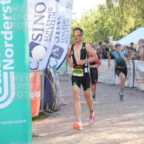 07.09.2025 - 19. Norderstedt Triathlon Luisa Fischer http://msf.ph/oto/8735907 07.09.2025 16:39:29 Ziel 1060, 1073, 1105, 1550 meine-sportfotos.de