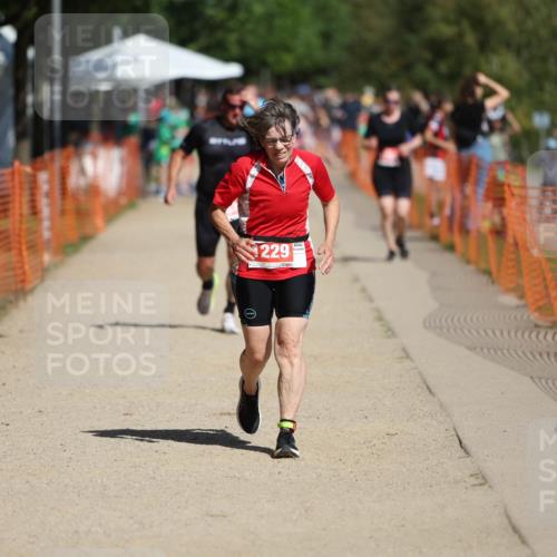 07.09.2025 - 19. Norderstedt Triathlon Michael Strokosch http://msf.ph/oto/8735955 07.09.2025 12:22:36 Laufen 253, 830, 1229 meine-sportfotos.de