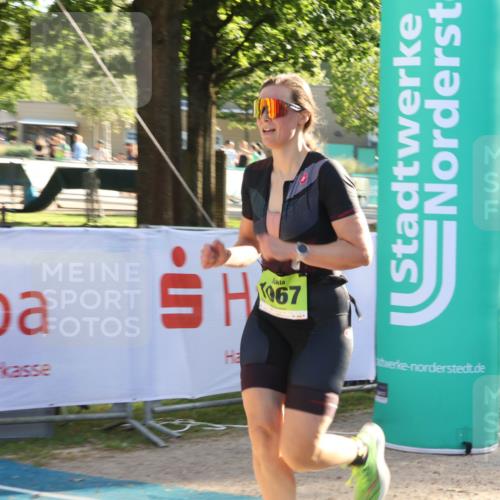 07.09.2025 - 19. Norderstedt Triathlon Luisa Fischer http://msf.ph/oto/8735967 07.09.2025 16:39:36 Ziel 1060, 1067, 1073, 1105, 1550, 1564 meine-sportfotos.de