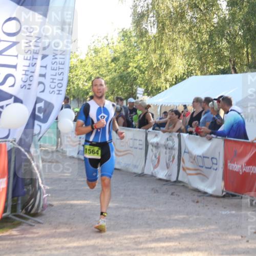 07.09.2025 - 19. Norderstedt Triathlon Luisa Fischer http://msf.ph/oto/8735974 07.09.2025 16:39:38 Ziel 1060, 1067, 1073, 1105, 1564 meine-sportfotos.de