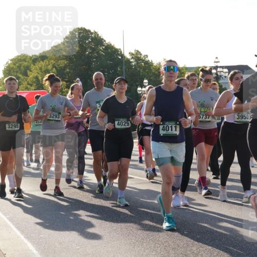 07.09.2025 - BARMER Alsterlauf Yannick Fuchs http://msf.ph/oto/8735998 07.09.2025 09:09:00 Laufen 4001, 4811, 3295, 316, 3293, 4345, 4029, 4011, 5737, 46, 3950, 4168, 5539 meine-sportfotos.de