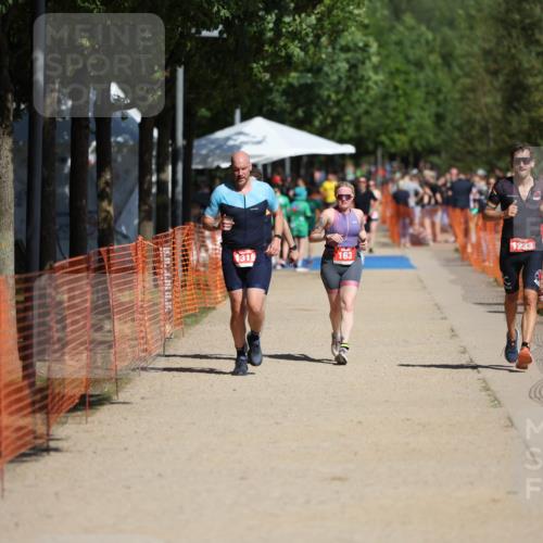 07.09.2025 - 19. Norderstedt Triathlon Michael Strokosch http://msf.ph/oto/8736031 07.09.2025 12:22:49 Laufen 163, 1233, 1244, 1319 meine-sportfotos.de