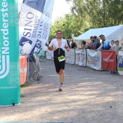 07.09.2025 - 19. Norderstedt Triathlon Luisa Fischer http://msf.ph/oto/8736032 07.09.2025 16:40:08 Ziel 1582 meine-sportfotos.de