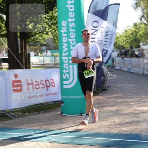07.09.2025 - 19. Norderstedt Triathlon Luisa Fischer http://msf.ph/oto/8736051 07.09.2025 16:40:09 Ziel 1582 meine-sportfotos.de