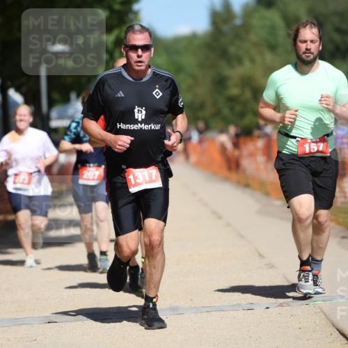 07.09.2025 - 19. Norderstedt Triathlon Michael Strokosch http://msf.ph/oto/8736087 07.09.2025 13:03:25 Laufen 157, 161, 182, 207, 273, 721, 724, 739, 1251, 1317, 1345 meine-sportfotos.de