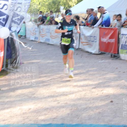 07.09.2025 - 19. Norderstedt Triathlon Luisa Fischer http://msf.ph/oto/8736092 07.09.2025 16:40:14 Ziel 1485, 1582 meine-sportfotos.de