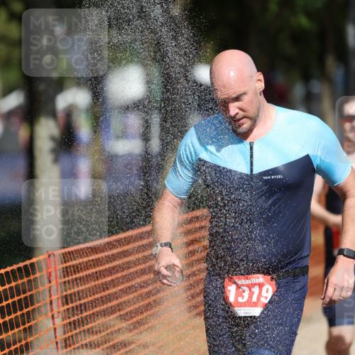 07.09.2025 - 19. Norderstedt Triathlon Michael Strokosch http://msf.ph/oto/8736098 07.09.2025 12:22:57 Laufen 162, 163, 164, 1233, 1319 meine-sportfotos.de