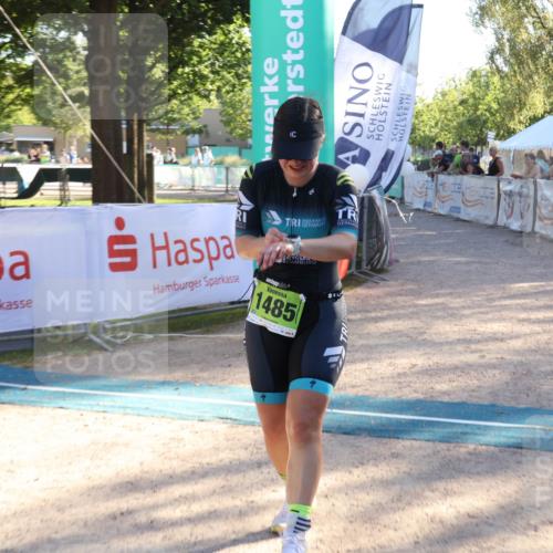 07.09.2025 - 19. Norderstedt Triathlon Luisa Fischer http://msf.ph/oto/8736132 07.09.2025 16:40:17 Ziel 1485 meine-sportfotos.de