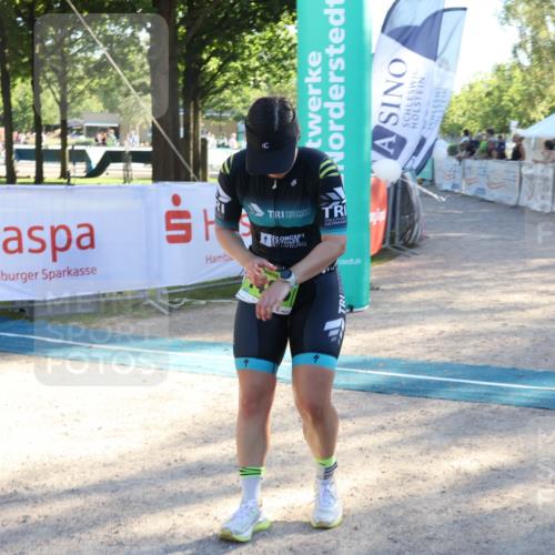07.09.2025 - 19. Norderstedt Triathlon Luisa Fischer http://msf.ph/oto/8736135 07.09.2025 16:40:17 Ziel 1485 meine-sportfotos.de