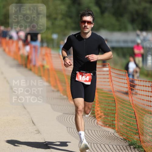 07.09.2025 - 19. Norderstedt Triathlon Michael Strokosch http://msf.ph/oto/8736155 07.09.2025 12:23:03 Laufen 164 meine-sportfotos.de