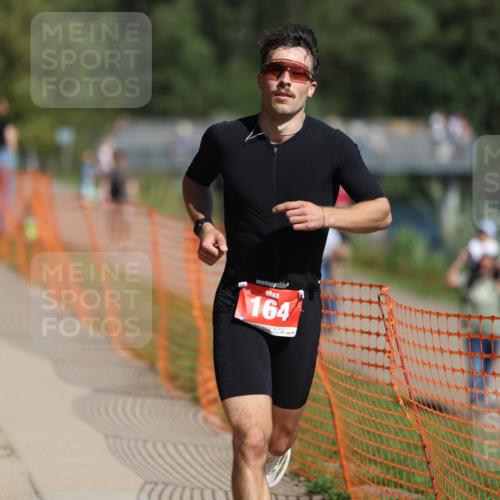 07.09.2025 - 19. Norderstedt Triathlon Michael Strokosch http://msf.ph/oto/8736169 07.09.2025 12:23:04 Laufen 164 meine-sportfotos.de