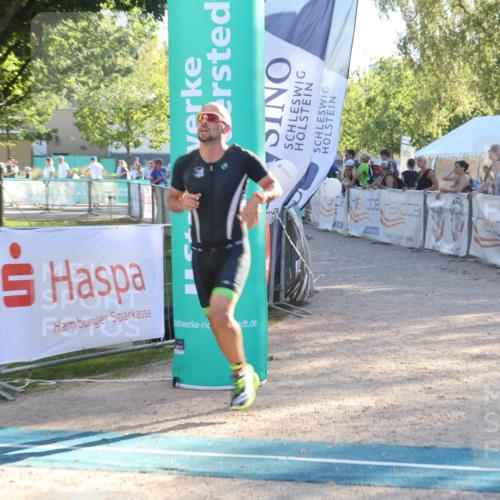 07.09.2025 - 19. Norderstedt Triathlon Luisa Fischer http://msf.ph/oto/8736184 07.09.2025 16:40:38 Ziel 1553 meine-sportfotos.de