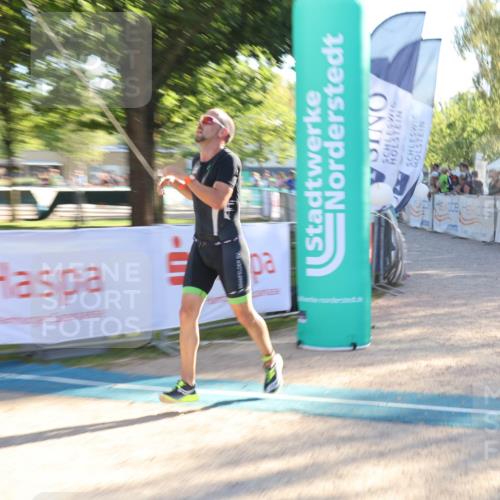 07.09.2025 - 19. Norderstedt Triathlon Luisa Fischer http://msf.ph/oto/8736189 07.09.2025 16:40:38 Ziel 1553 meine-sportfotos.de